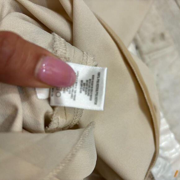 Ladies Costa Blanca Beige Wide Shoulder Blouse Size Medium - Picture 14 of 15